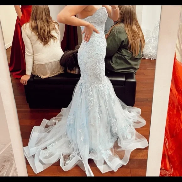 Brand new with tags size 4. Jovani sweetheart beaded mermaid.